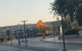 התפוצץ ליד הקניון: 22 נפגעים במרכז התיירותי באילת מנפילת כטב"ם חות'י, בהם 2 במצב קשה