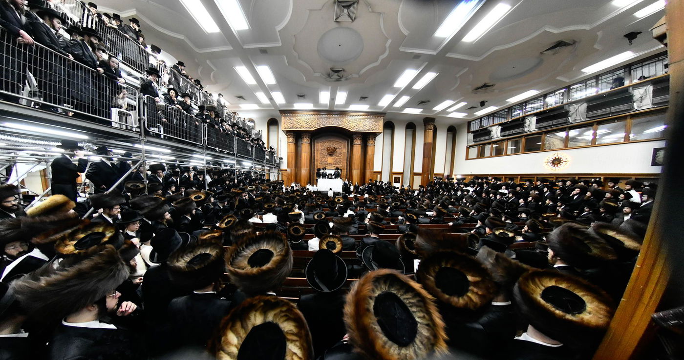 טיש נעילת החג ראש השנה בחצה"ק רחמסטריווקא