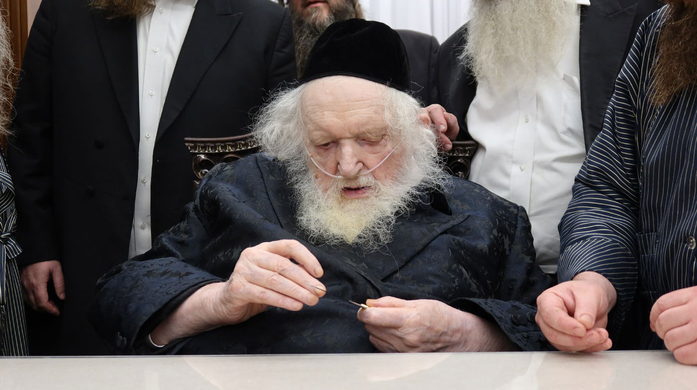 הגר"מ שטרנבוך בבדיקת סכיני השוחטים