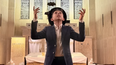 הילד שי וינר במחרוזת לימים הנוראים