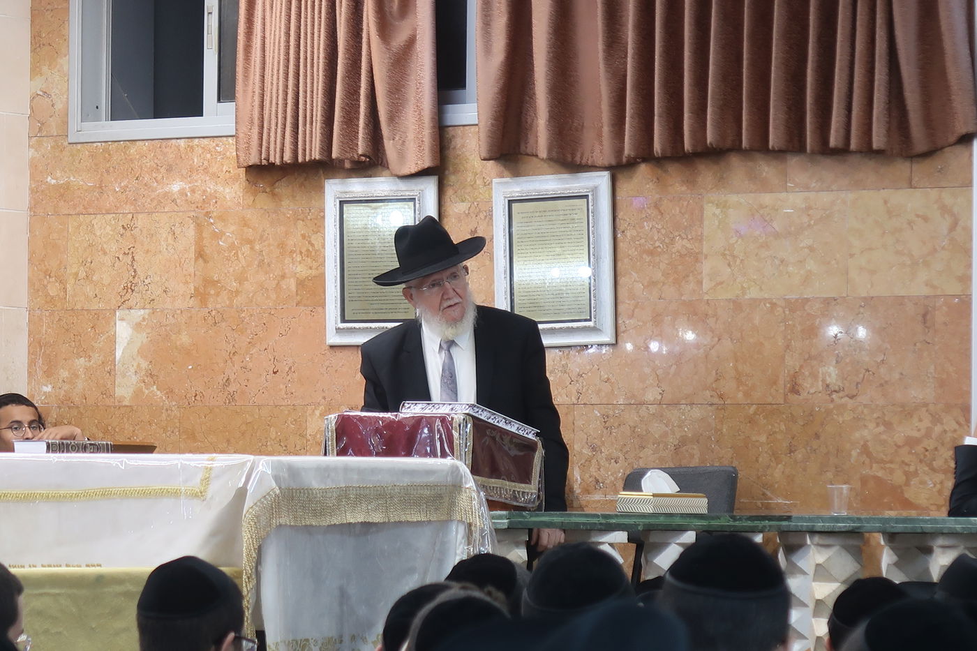 מוצאי ר"ה אצל ראש ישיבת 'כסא רחמים' הגאון רבי צמח מאזוז