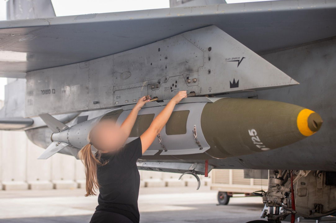 2,200 ק"מ מישראל: תיעוד מהתקיפה העצימה ביותר של חיל האוויר בתימן