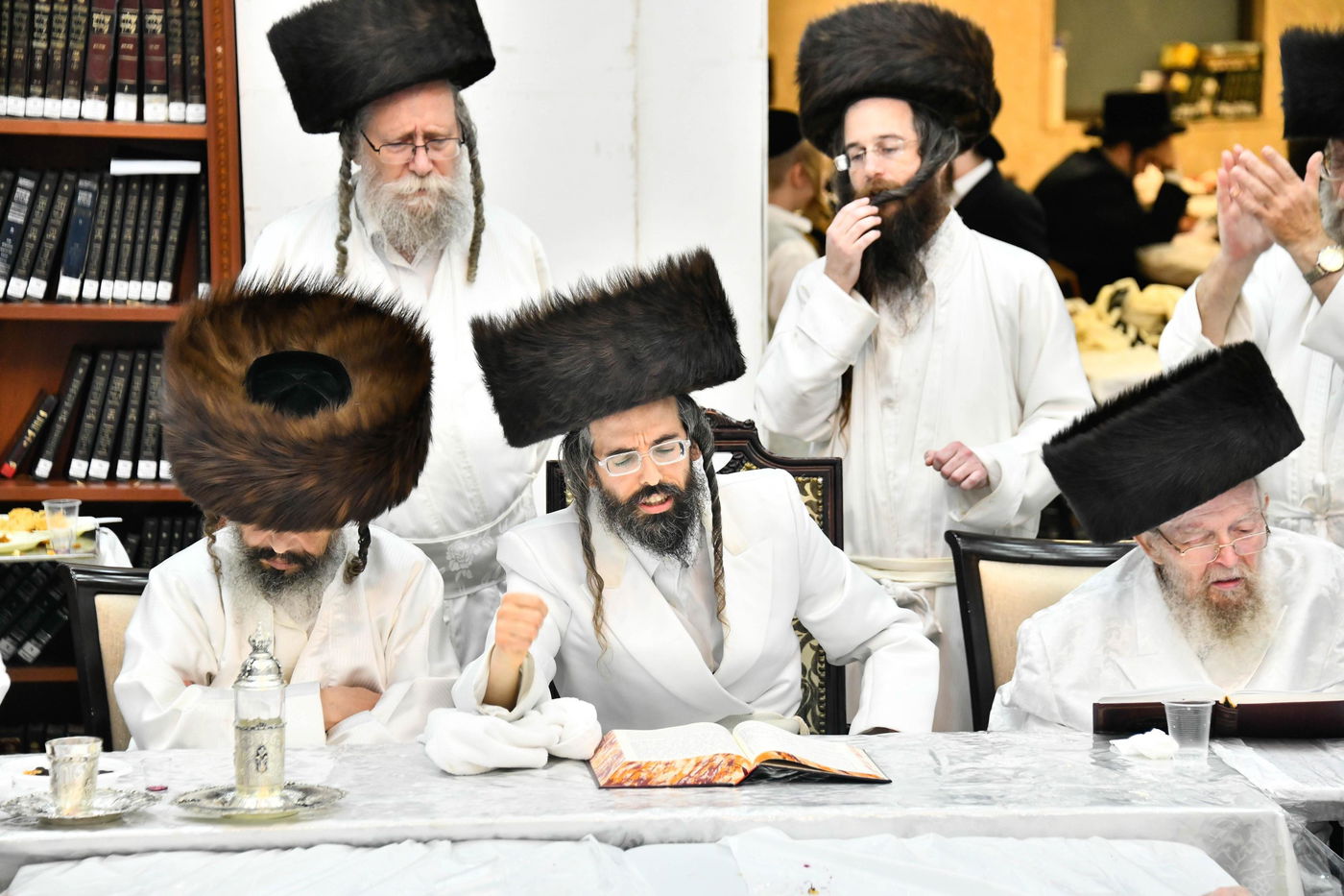 נעילת החג בחצה"ק זוועהיל