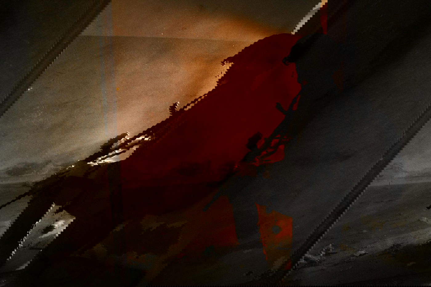 הלוחמים מחסלים מחבלים בשטח; חיל האוויר תוקף מטרות טרור