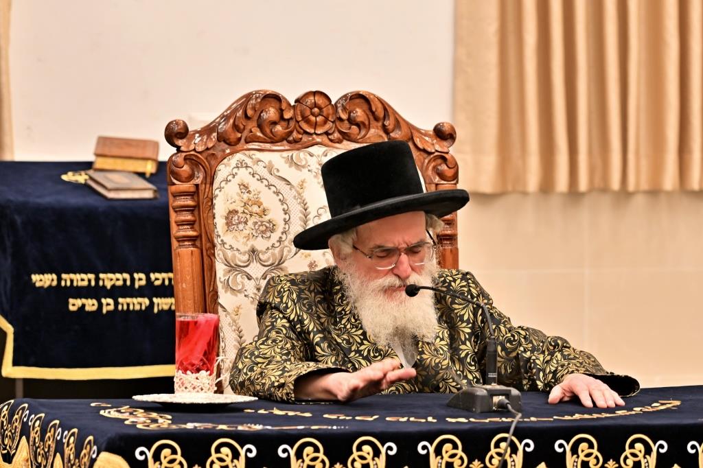 ערב ומוצאי ר"ה בחצה"ק ויזניץ