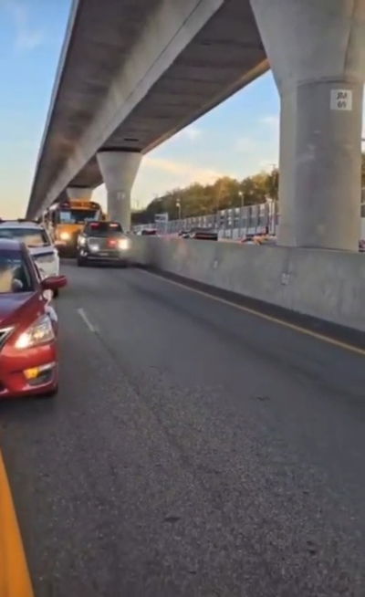 השיירה שואטת זמן קצר לפני כניסת השבת