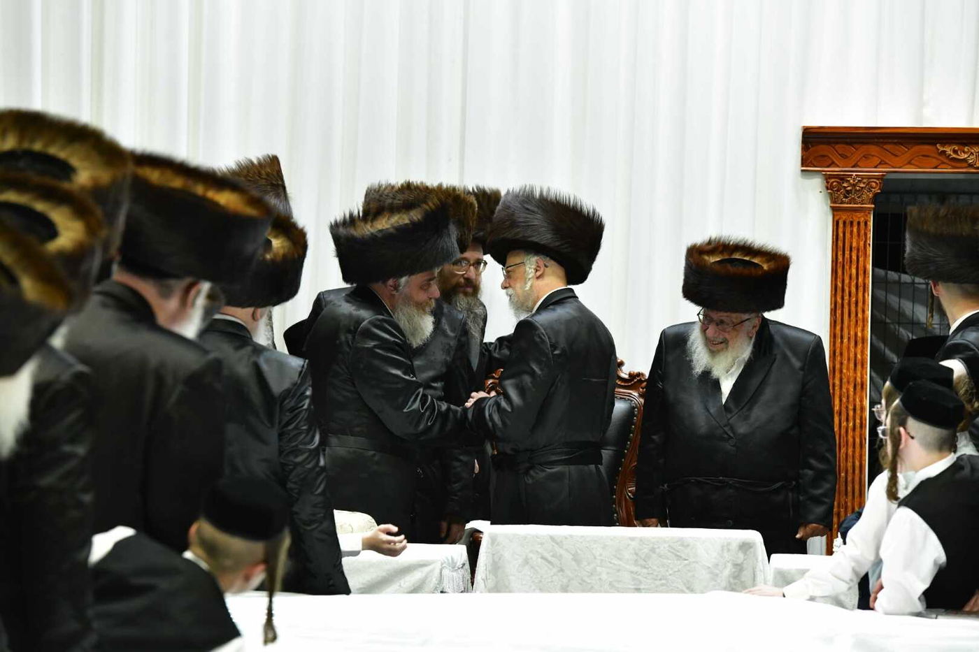 ראש השנה בחצה"ק סערט ויז'ניץ