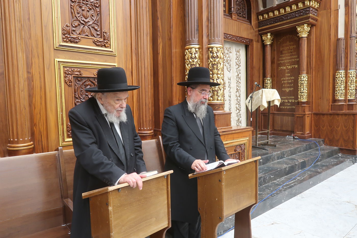 הגרמ"ה הירש בשיחה בישיבת 'משכנות התורה'