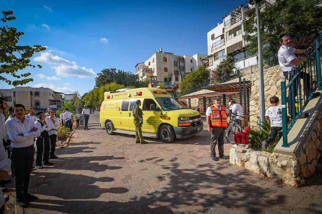 כיבוי השריפה ביישוב החרדי עמנואל