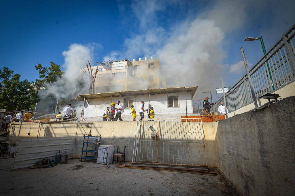 כיבוי השריפה ביישוב החרדי עמנואל