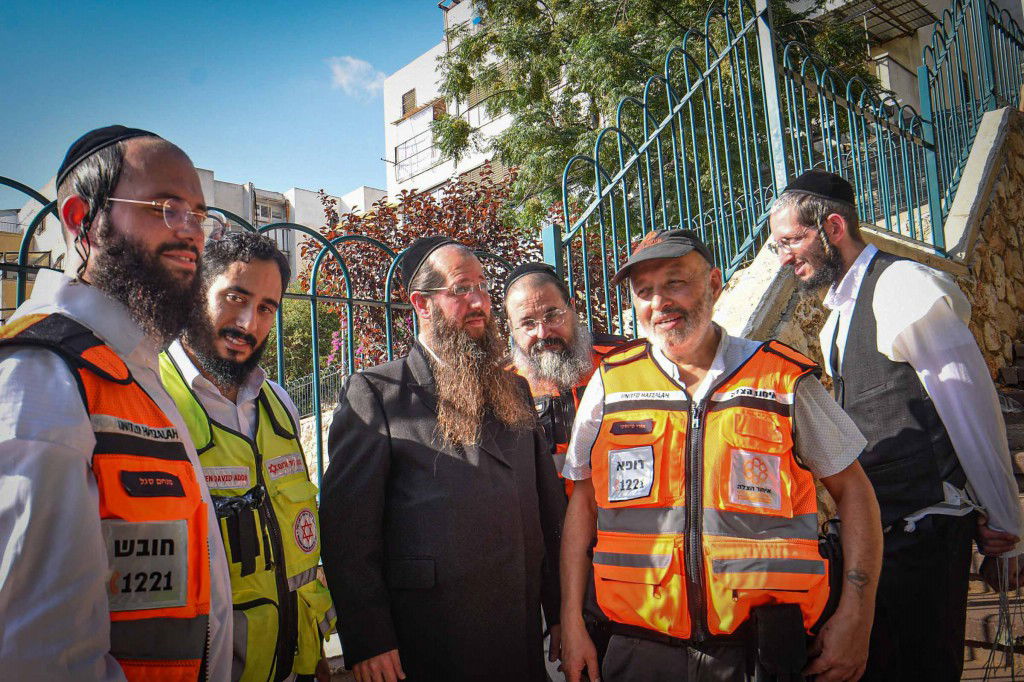 כיבוי השריפה ביישוב החרדי עמנואל