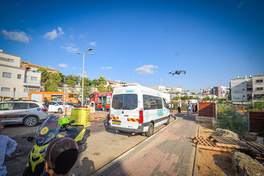 כיבוי השריפה ביישוב החרדי עמנואל