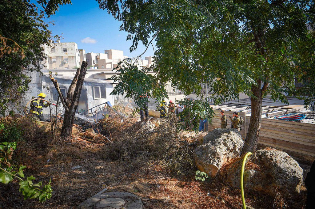 כיבוי השריפה ביישוב החרדי עמנואל