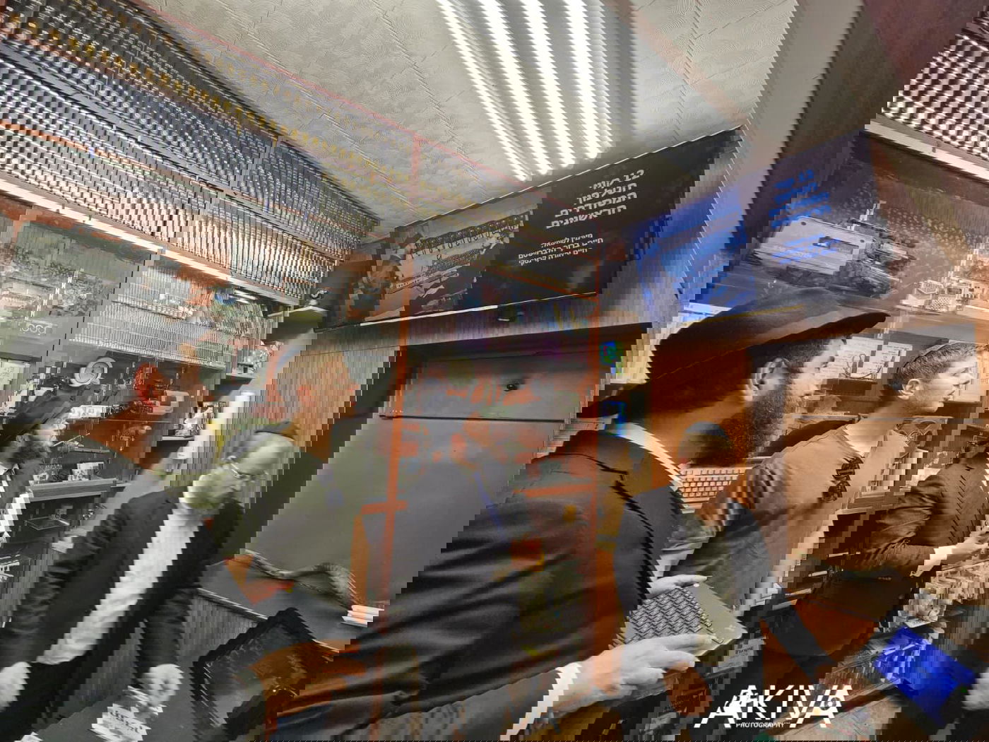 יאיר נתניהו בביקור במרכז העולמי של חסידות חב”ד