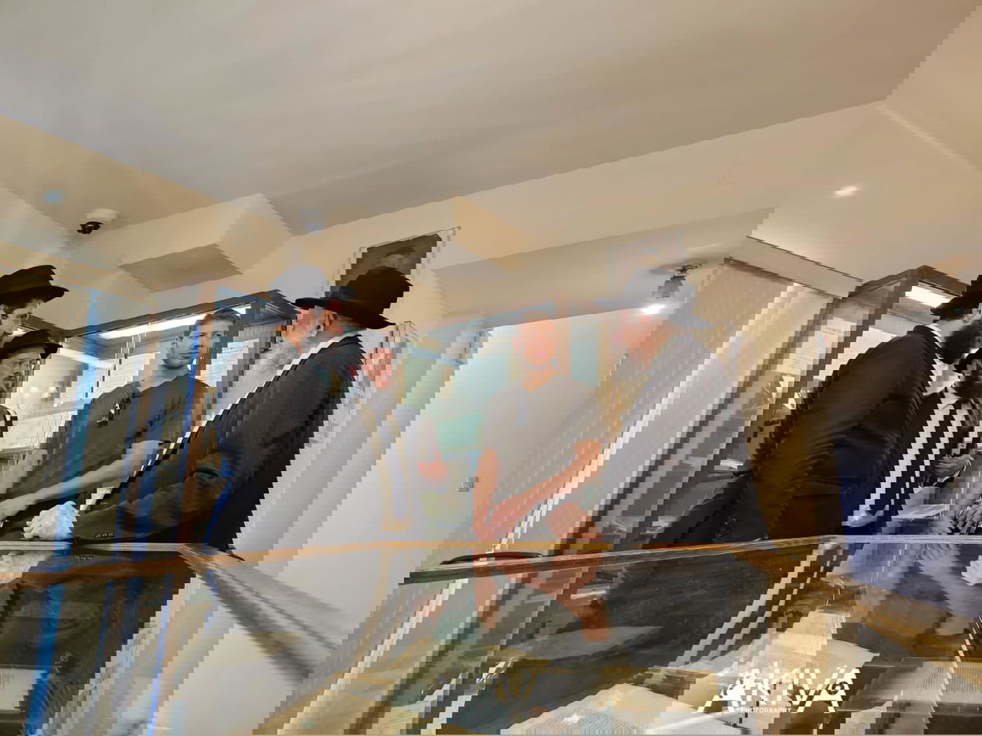 יאיר נתניהו בביקור במרכז העולמי של חסידות חב”ד