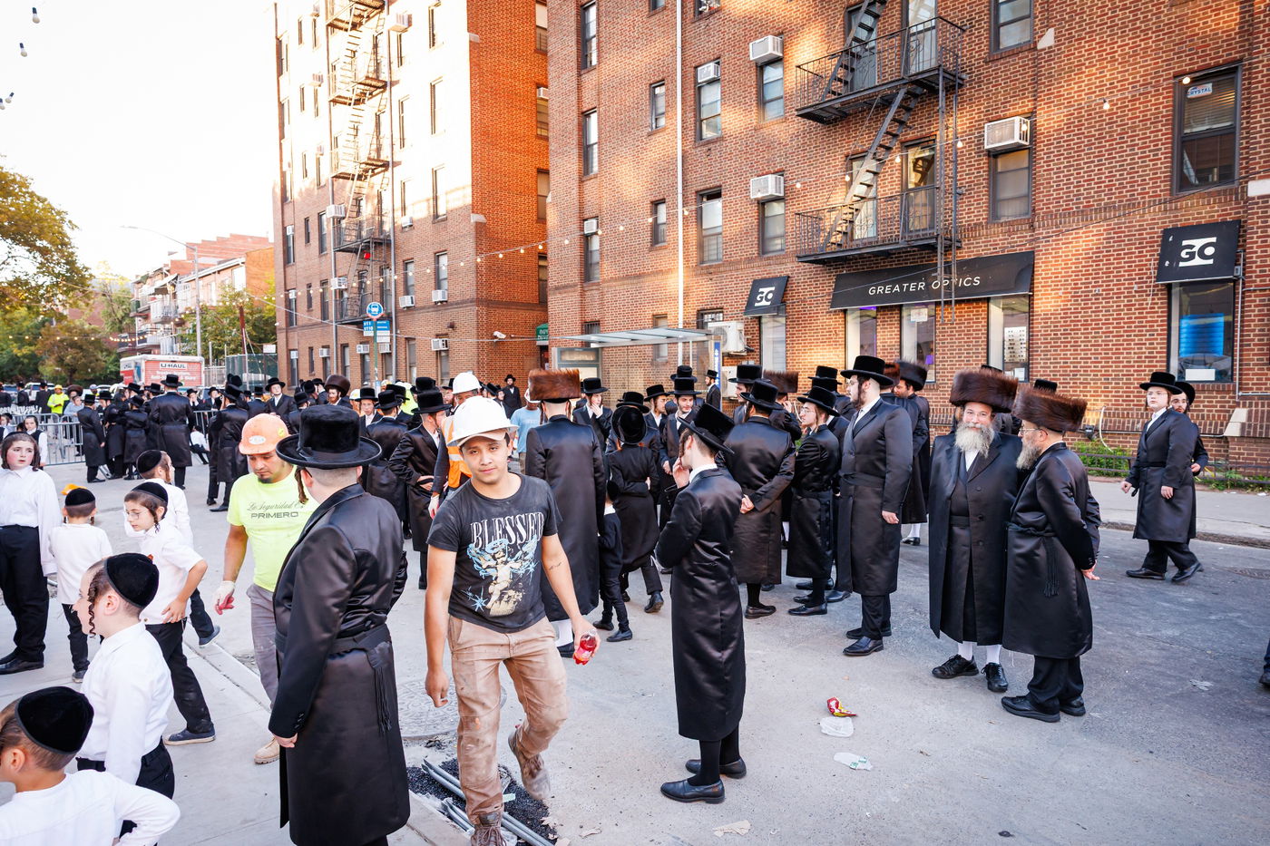 קביעת מזוזות וראש השנה בחצה"ק באבוב 45