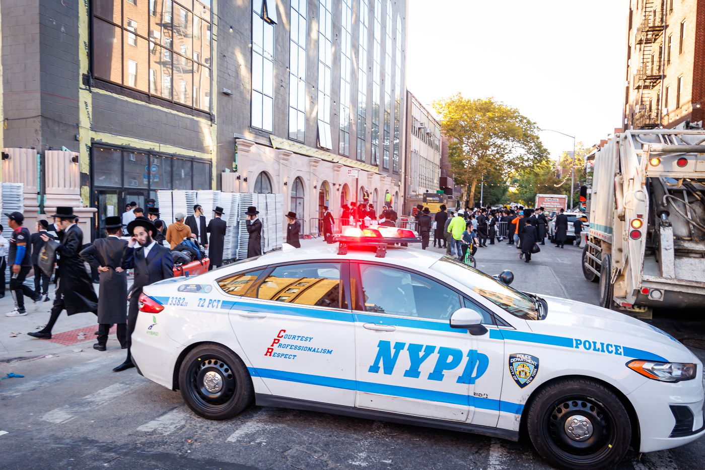 קביעת מזוזות וראש השנה בחצה"ק באבוב 45