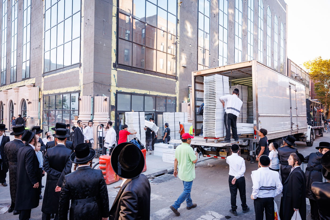 קביעת מזוזות וראש השנה בחצה"ק באבוב 45