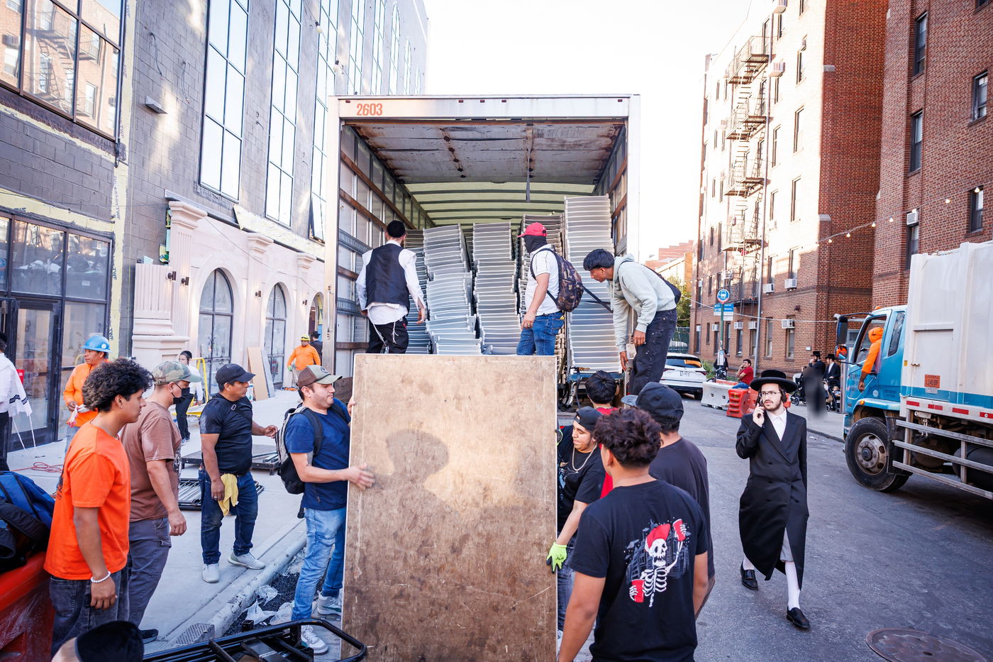 קביעת מזוזות וראש השנה בחצה"ק באבוב 45
