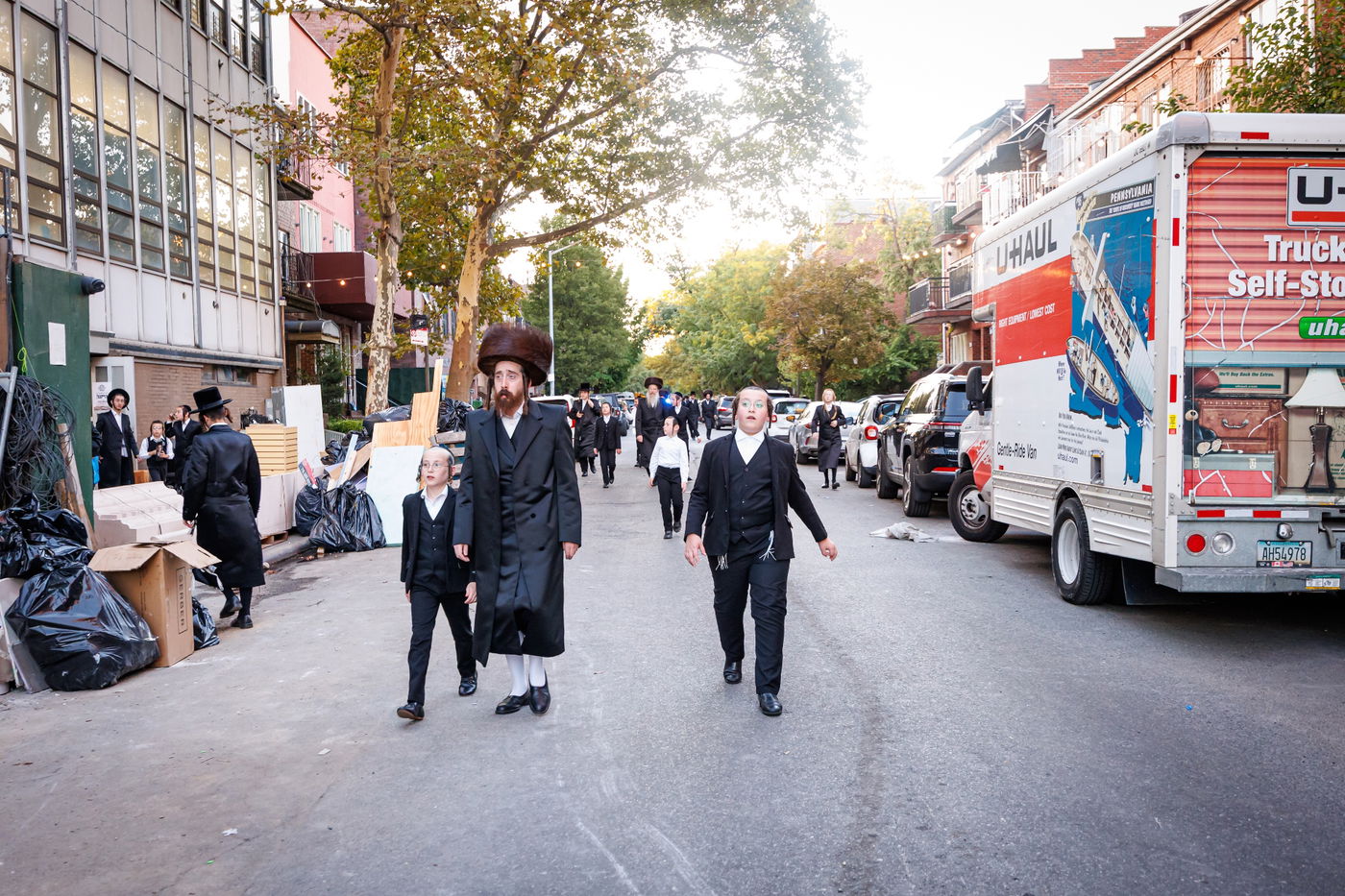 קביעת מזוזות וראש השנה בחצה"ק באבוב 45