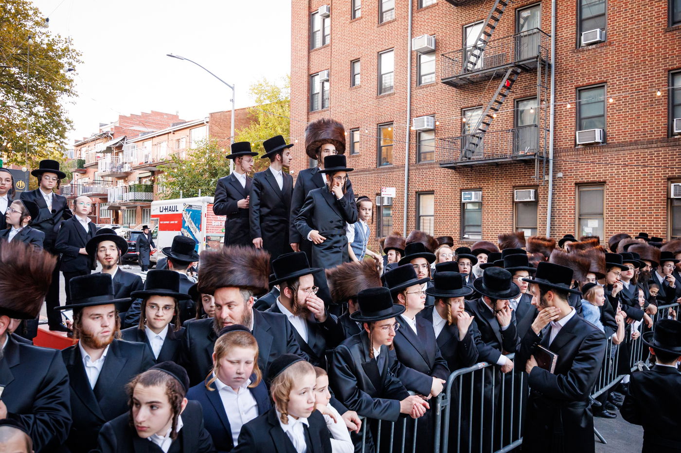 קביעת מזוזות וראש השנה בחצה"ק באבוב 45