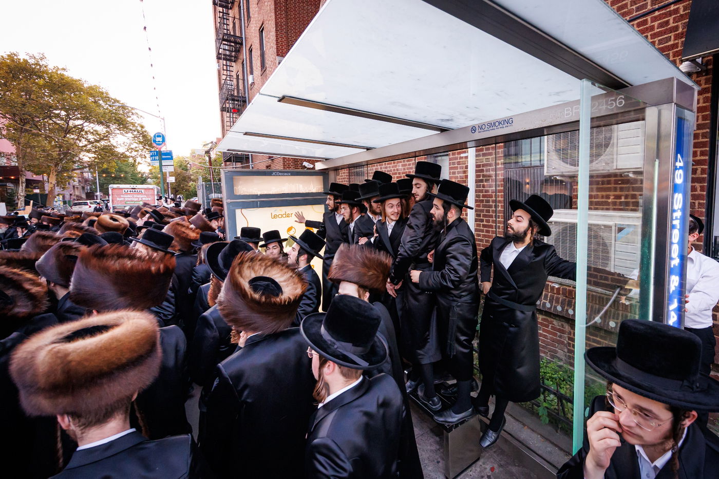 קביעת מזוזות וראש השנה בחצה"ק באבוב 45