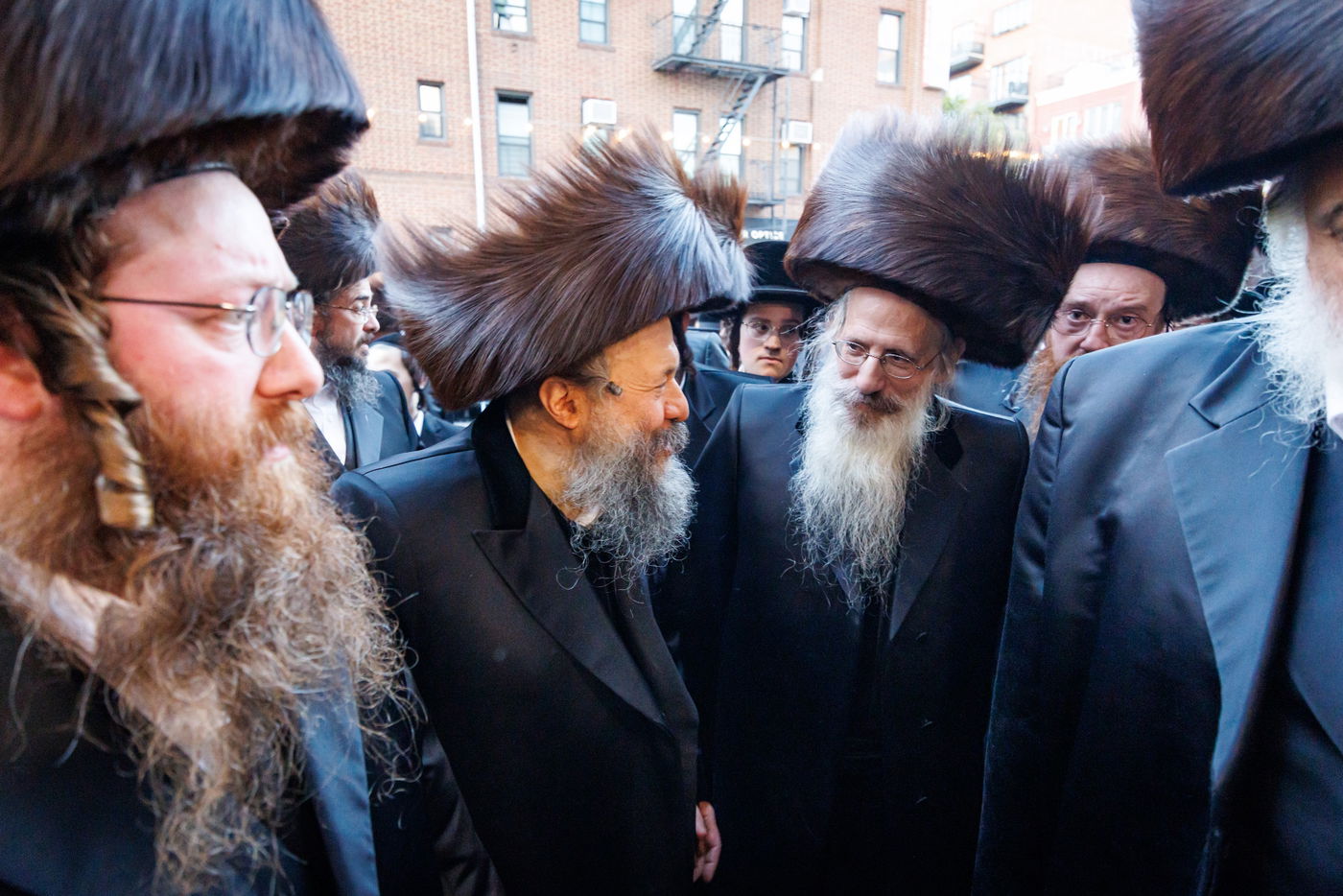 קביעת מזוזות וראש השנה בחצה"ק באבוב 45