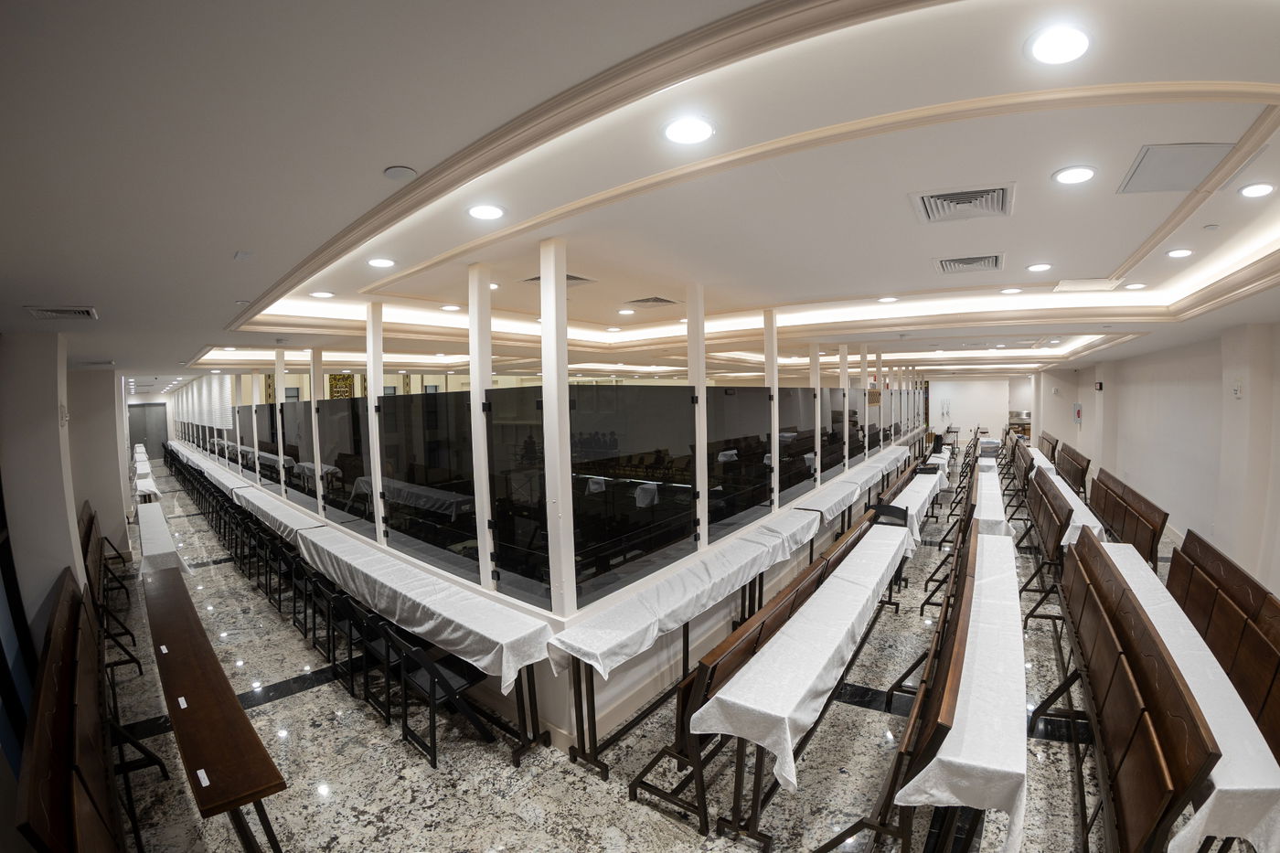 קביעת מזוזות וראש השנה בחצה"ק באבוב 45