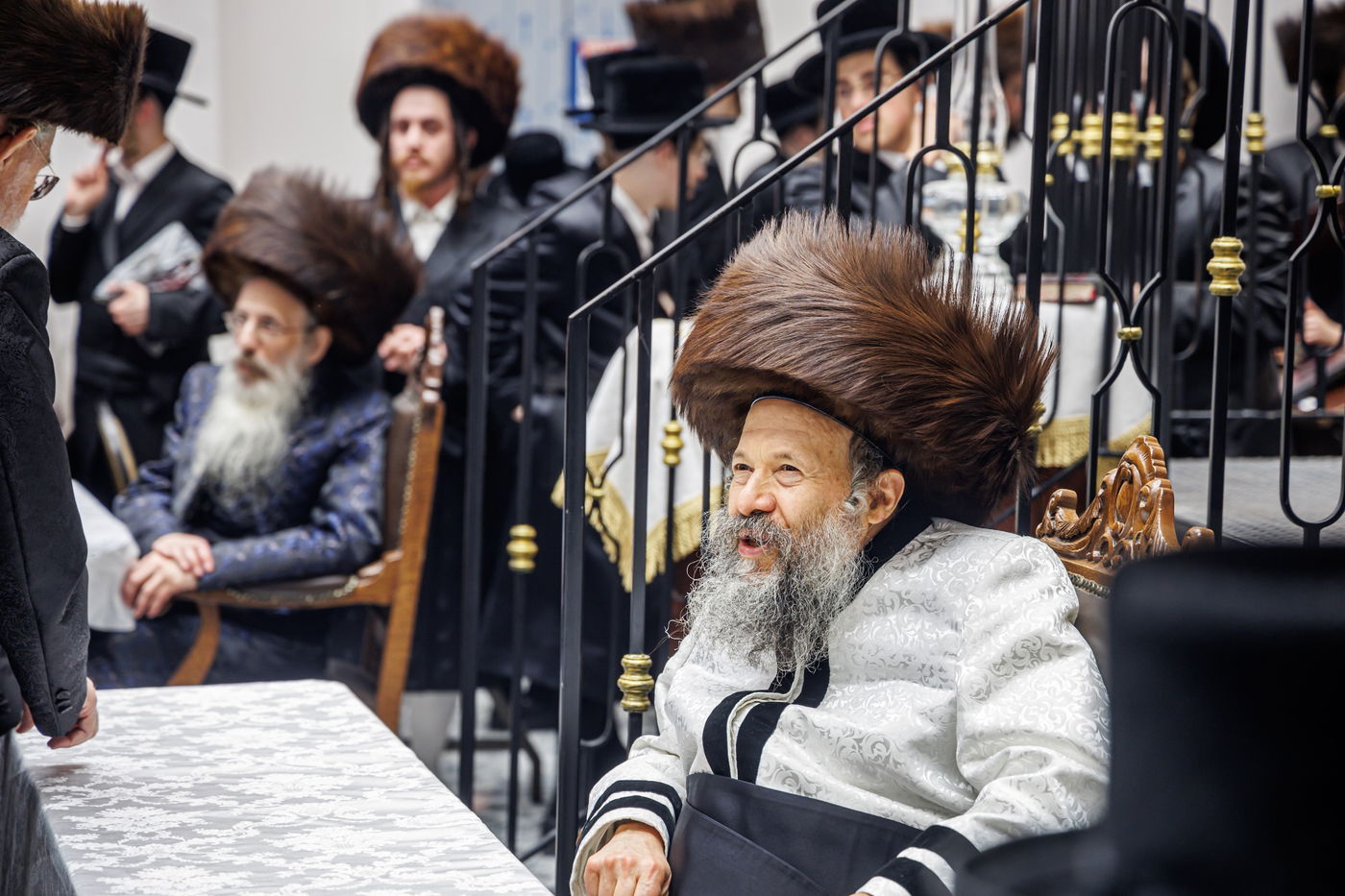 קביעת מזוזות וראש השנה בחצה"ק באבוב 45