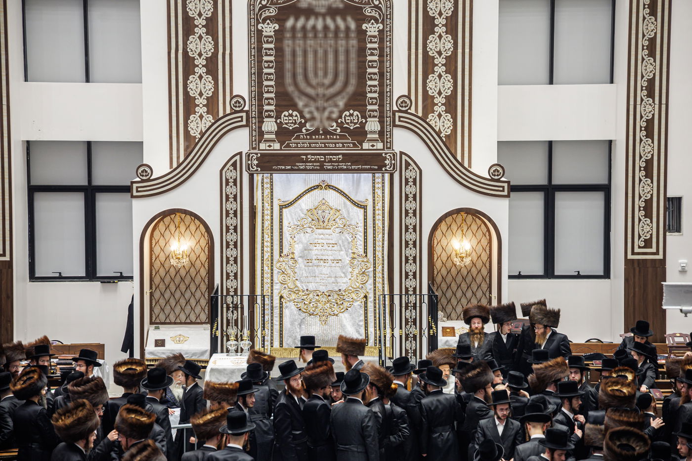 קביעת מזוזות וראש השנה בחצה"ק באבוב 45