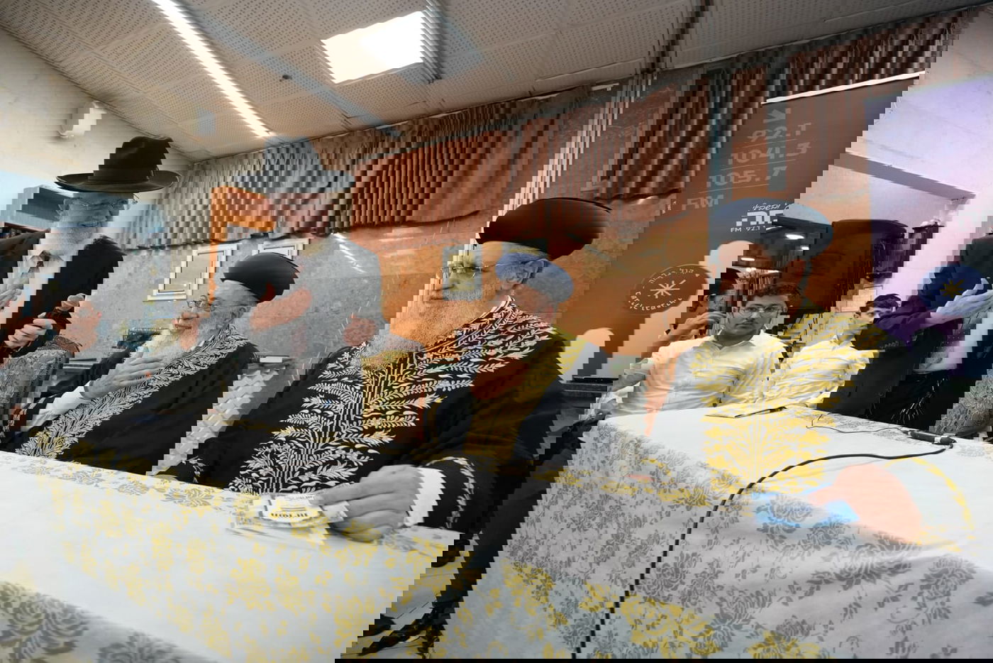 הראשלצי"ם הגר"ד יוסף והגרש"מ עמאר בכסא רחמים