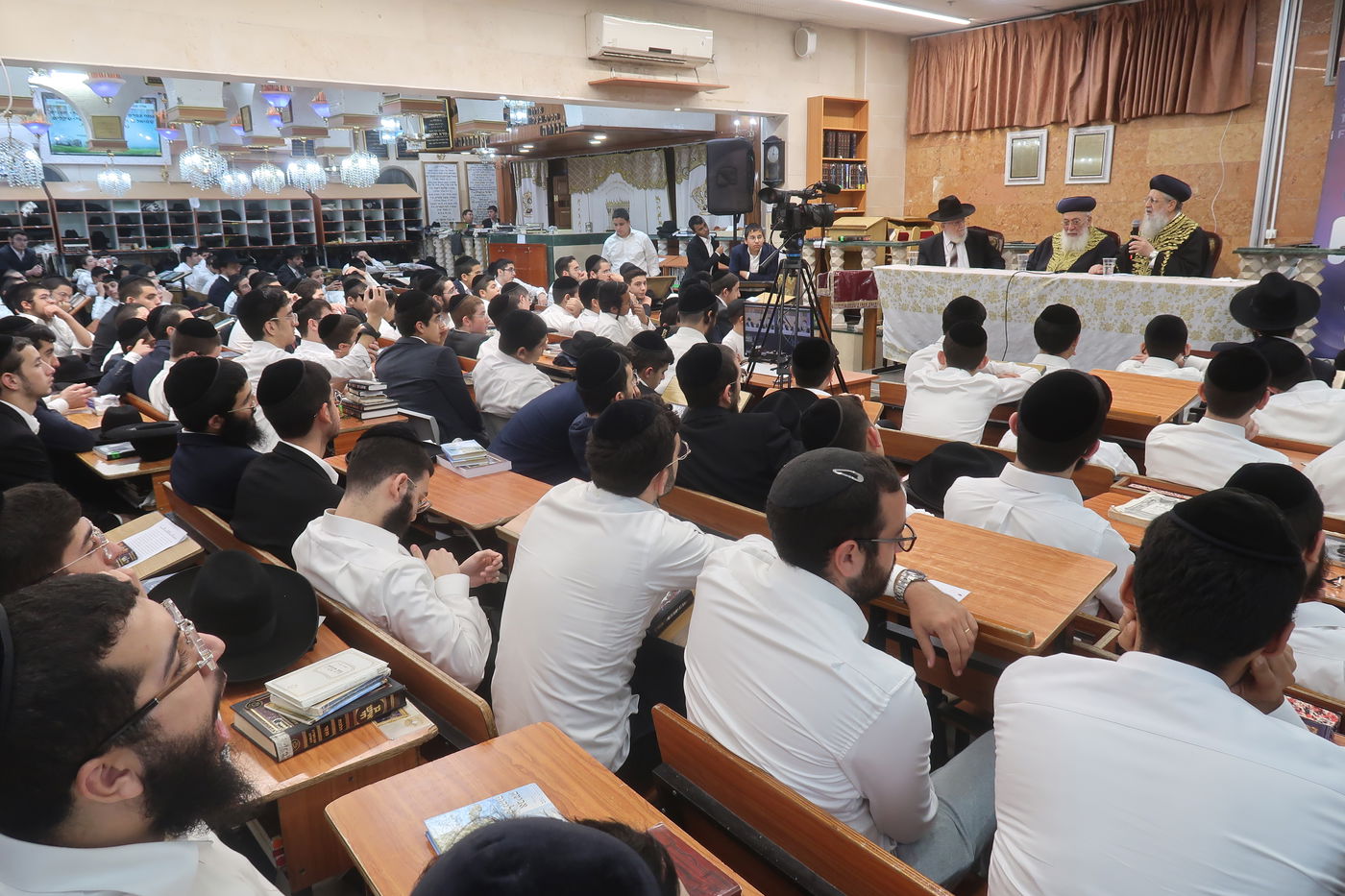 הראשלצי"ם הגר"ד יוסף והגרש"מ עמאר בכסא רחמים