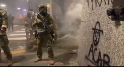 פורטלנד: טראמפ הורה לפרוס 200 חיילים בלב העיר - השמאל פנה לבית המשפט