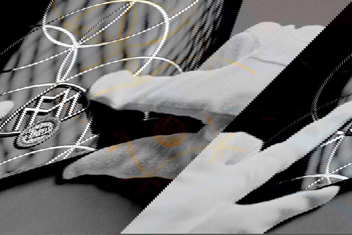 עיטורים משולבי זהב 24K