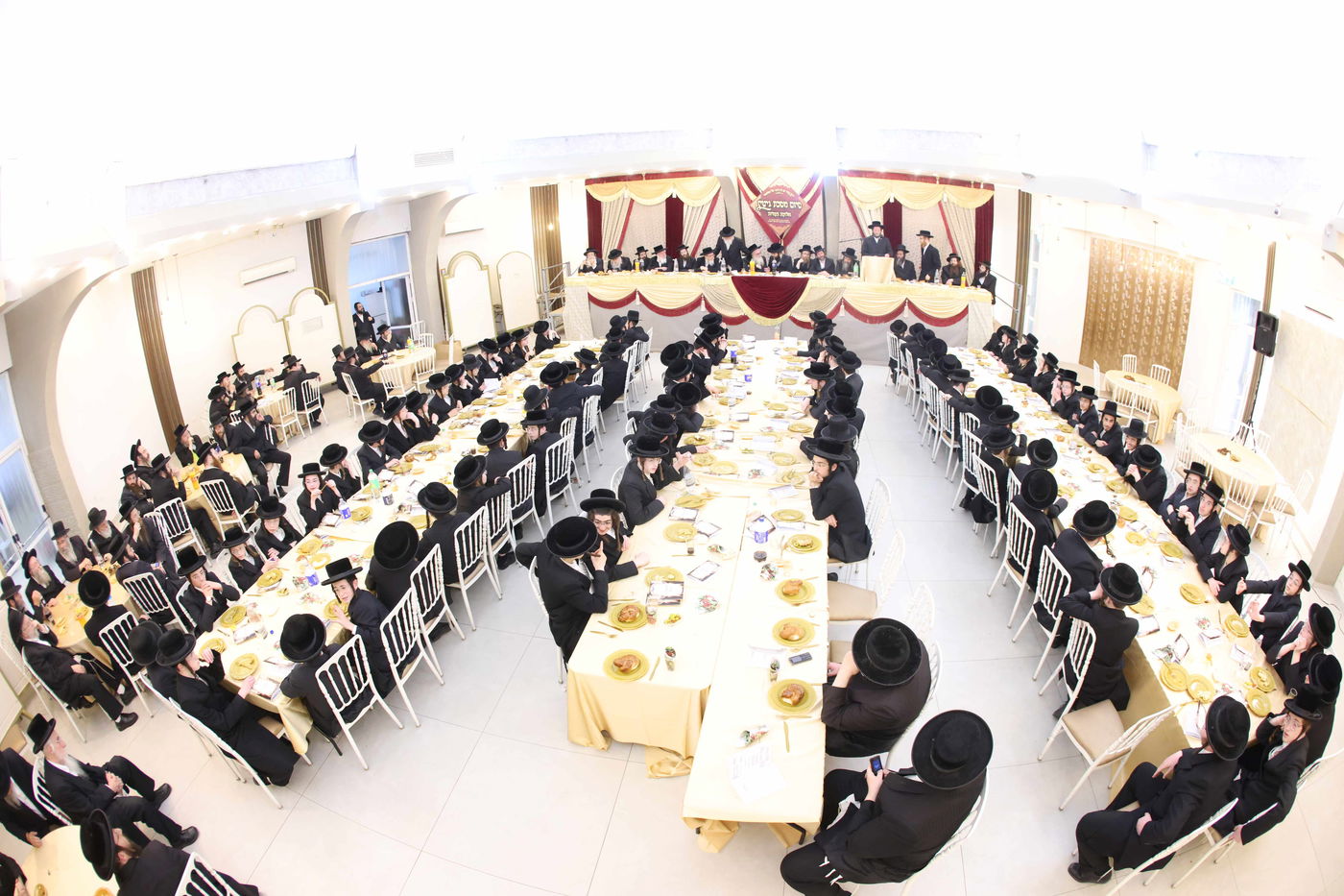 סיום מסכת גיטין בישיבת סאטמר ירושלים