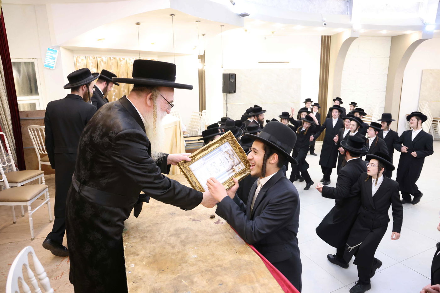 סיום מסכת גיטין בישיבת סאטמר ירושלים