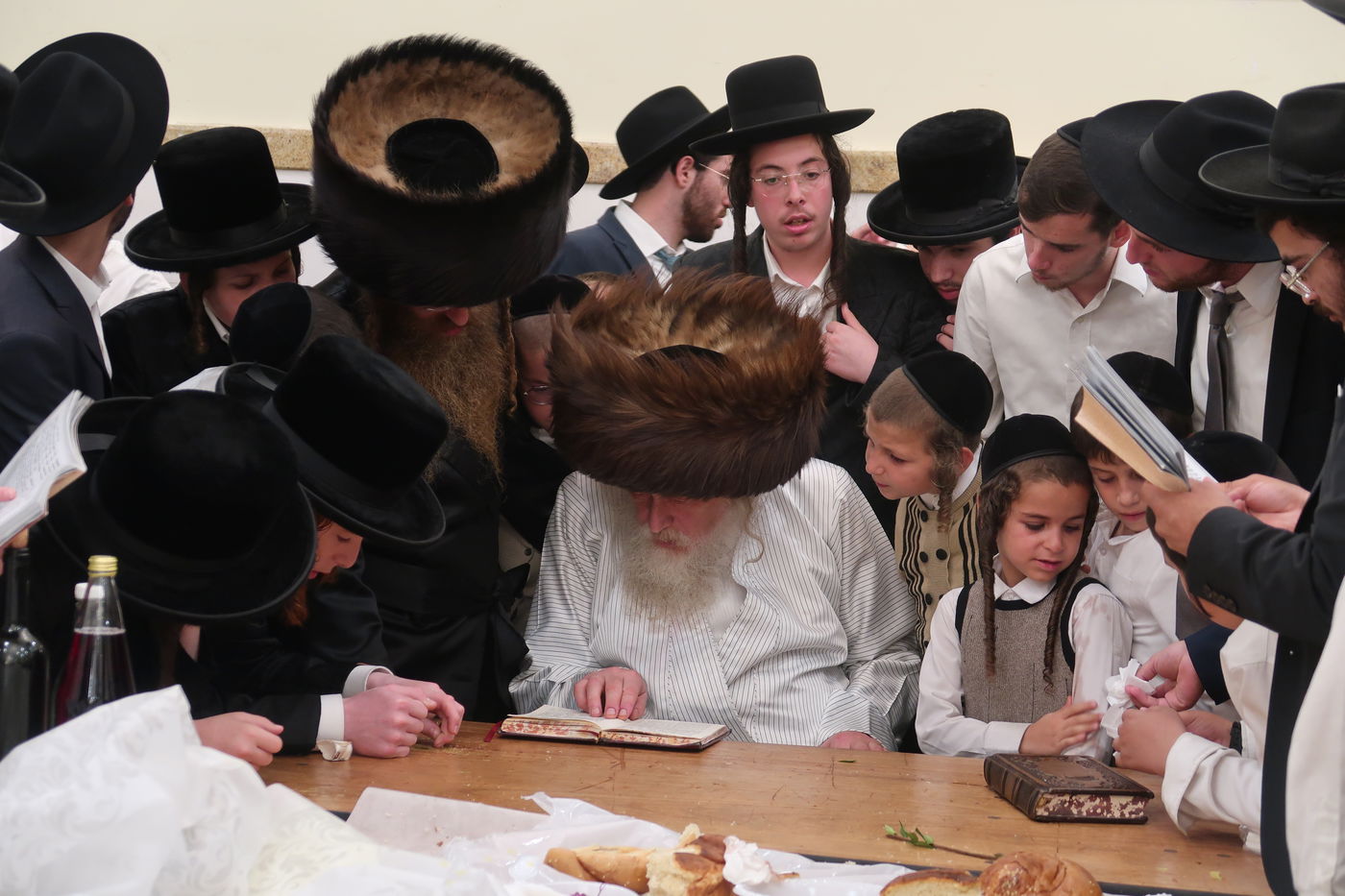 הרבי המשפיע ממבקשי אמונה בשבת בברכפלד