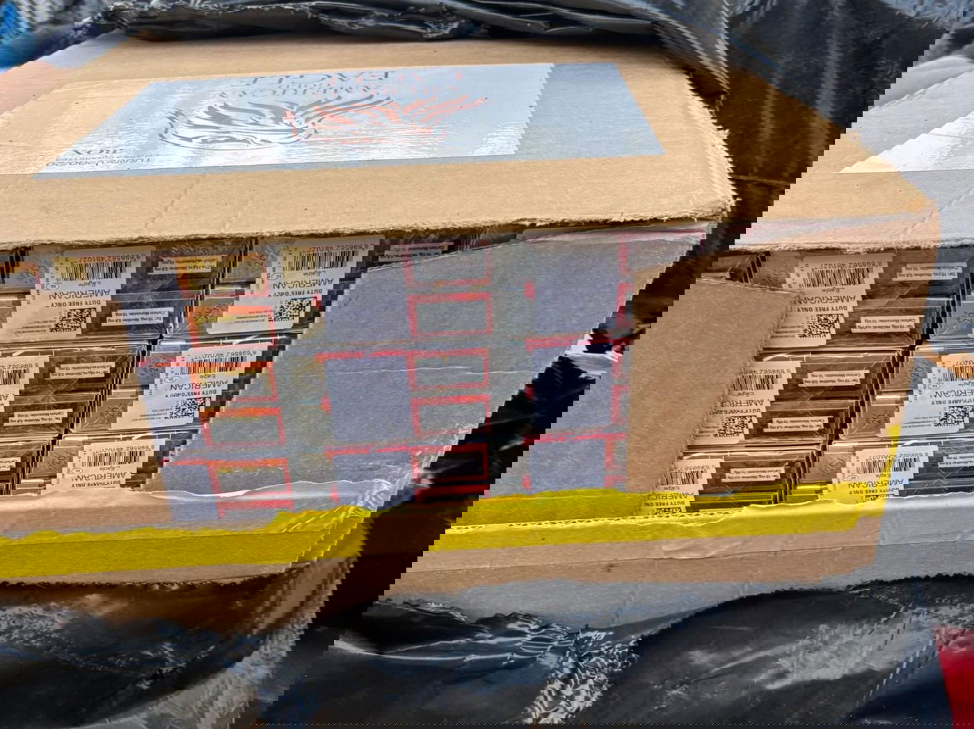 סיגריות מוברחות