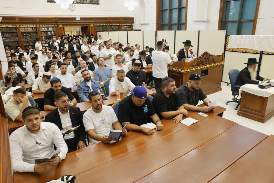 סליחות י"ג מידות אצל הגאון רבי יגאל כהן
