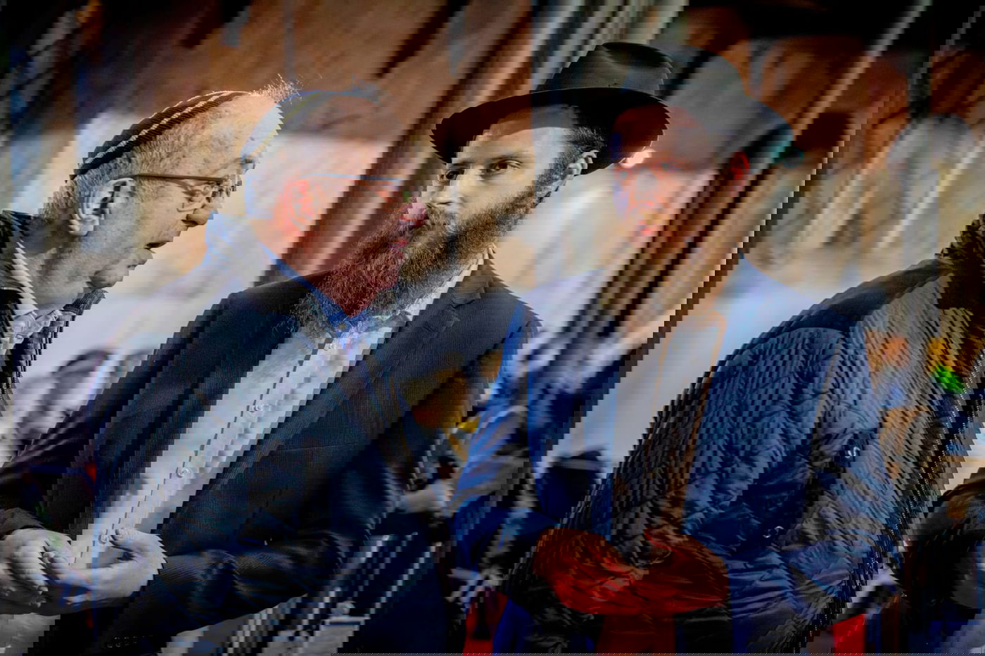 למרות גל השנאה והרדיפה: החגיגה היהודית המוחצנת בלב אירופה