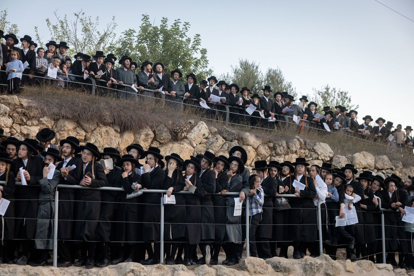 חסידי תולדות אברהם יצחק בתשליך