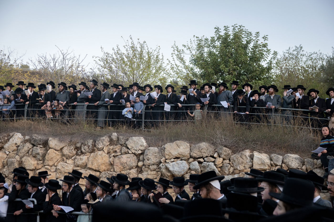 חסידי תולדות אברהם יצחק בתשליך