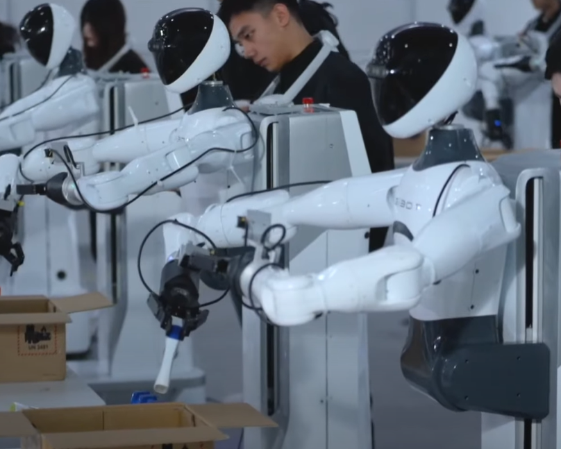 רובוטים במרכז האימון