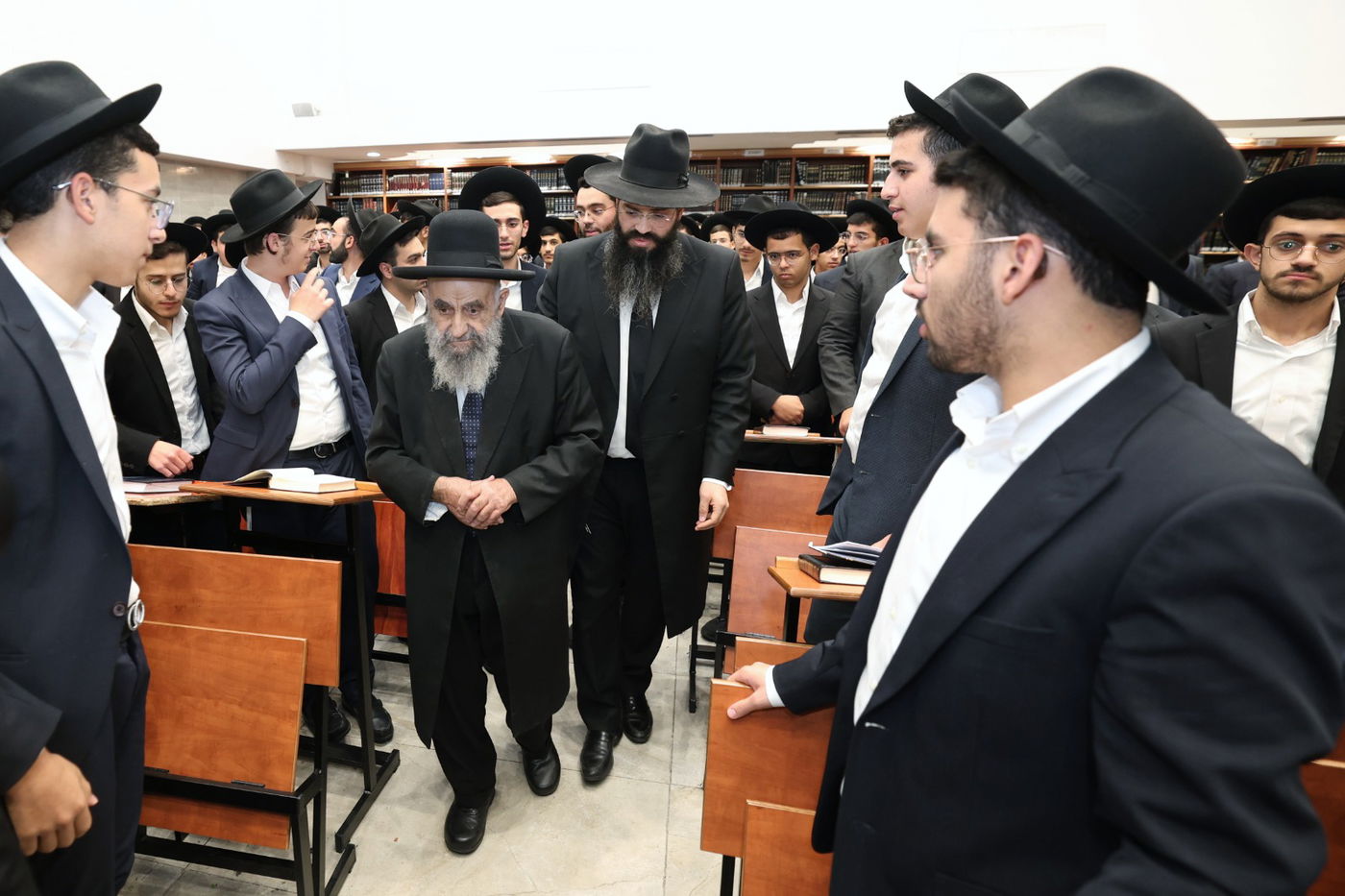 הגר"מ צדקה בישיבת אוהל תורה
