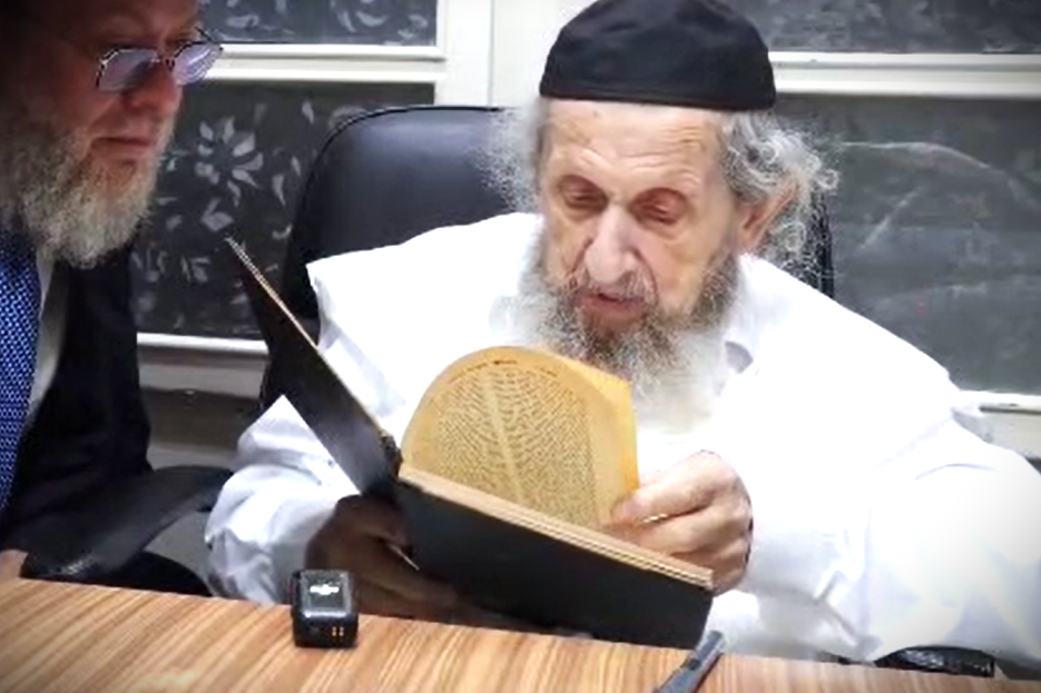 גדולי הרבנים במכתב חריף: "מקיימים אירועי זמר משותפים לבנים ולבנות"