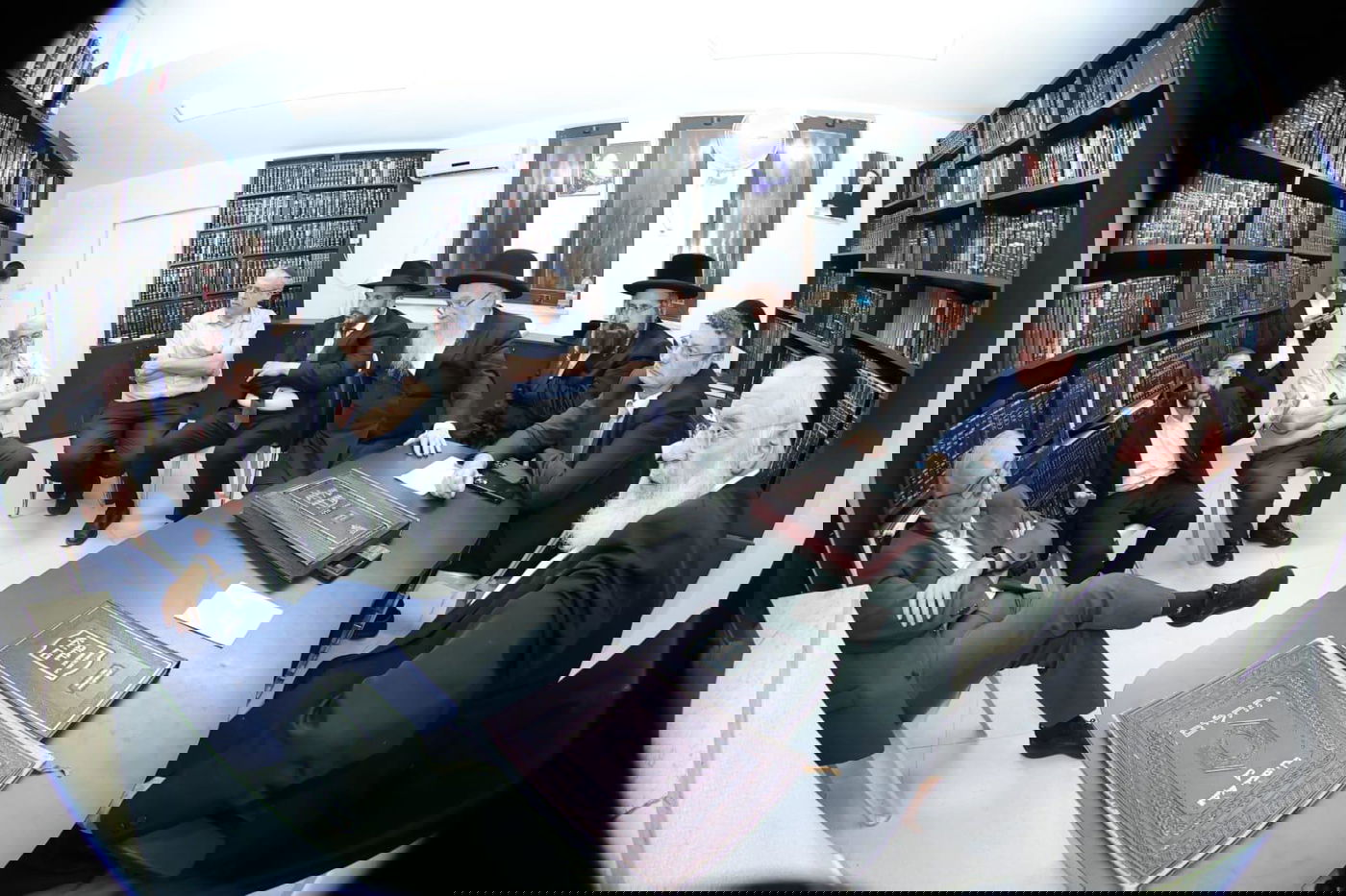 דיון מרתק בהלכות יום כיפור