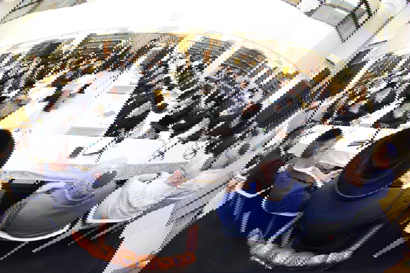 דיון מרתק בהלכות יום כיפור