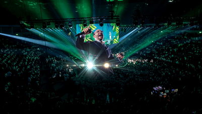 פיני אינהורן בהופעה