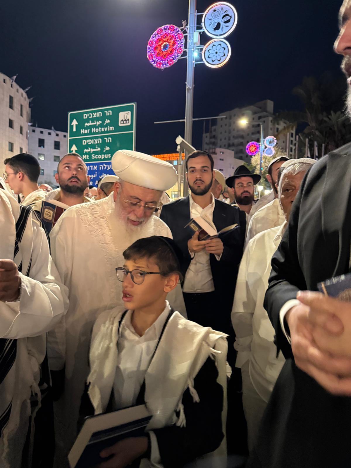 מוצאי יום כיפור אצל הראשל"צ הגרש"מ עמאר