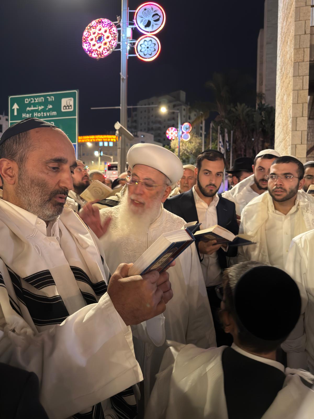 מוצאי יום כיפור אצל הראשל"צ הגרש"מ עמאר